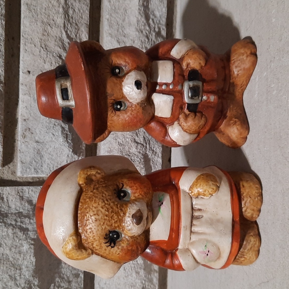 Vintage 1960s Hallmark pilgrim bears Thanksgiving